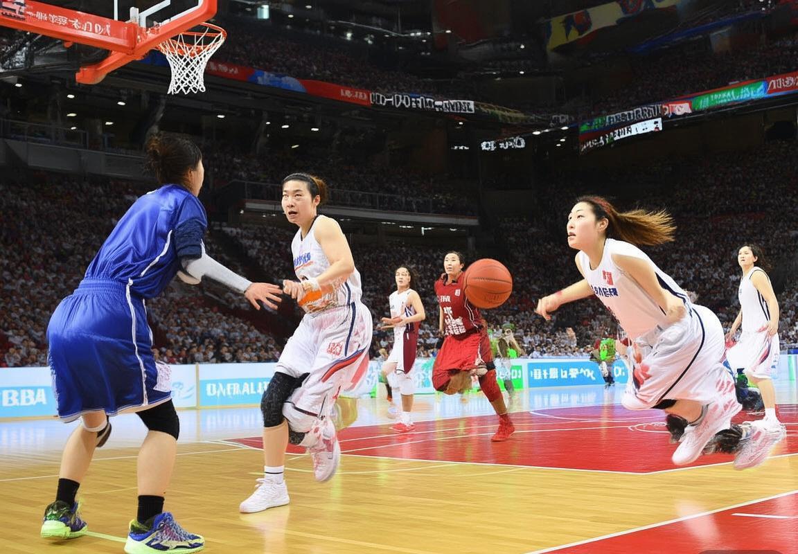 佐加顿与卡玛尔巅峰对决：力量与智慧的对撞